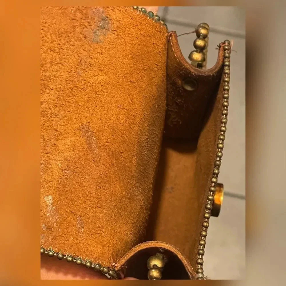 Unbranded — Stone and Leather Mini Crossbody. - Picture 3 of 3